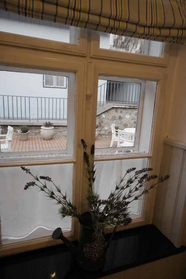Ister Guesthouse Esztergom Exterior photo