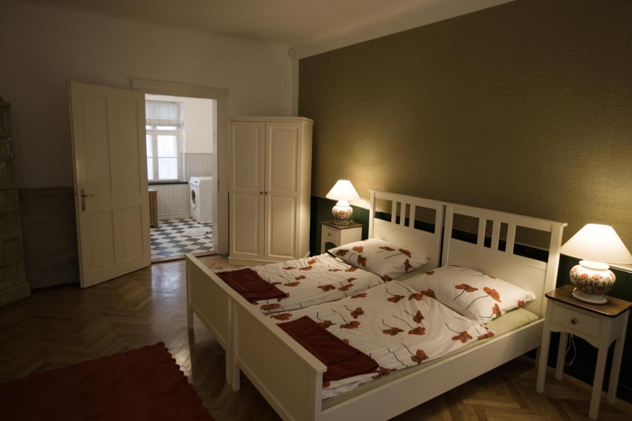 Ister Guesthouse Esztergom Exterior photo